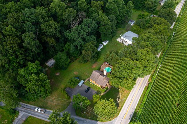 10 CLUBHOUSE RD, Delta, PA 17314