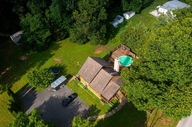 10 CLUBHOUSE RD, Delta, PA 17314