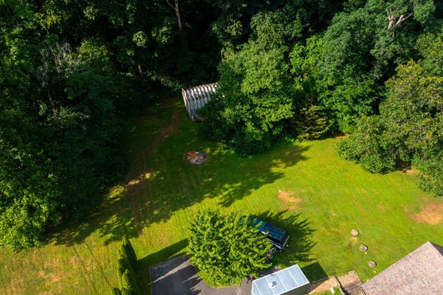 10 CLUBHOUSE RD, Delta, PA 17314