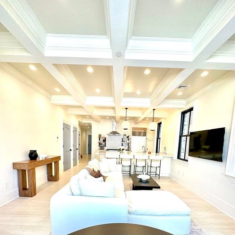 6 Douglas Street 1L, Boston, MA 02127