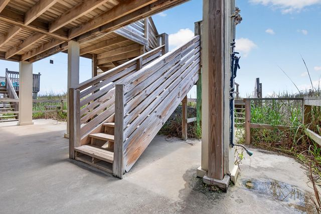 760 Springs Ave., Pawleys Island, SC 29585