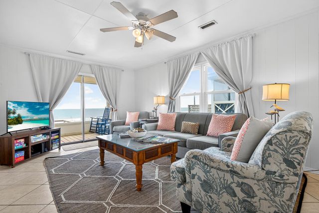 760 Springs Ave., Pawleys Island, SC 29585
