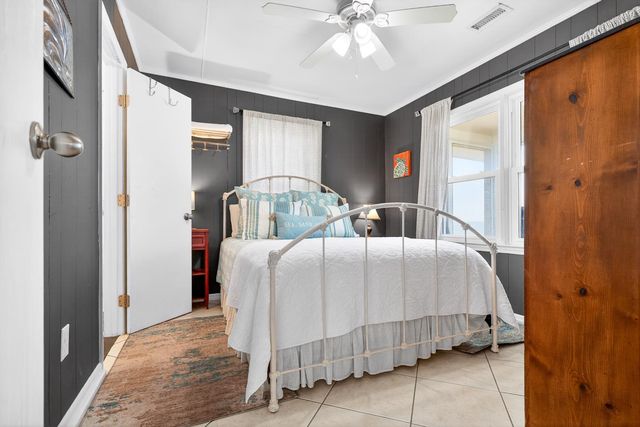 760 Springs Ave., Pawleys Island, SC 29585