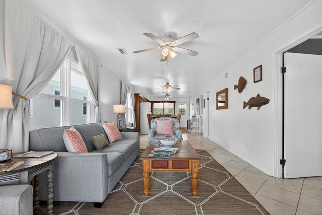 760 Springs Ave., Pawleys Island, SC 29585