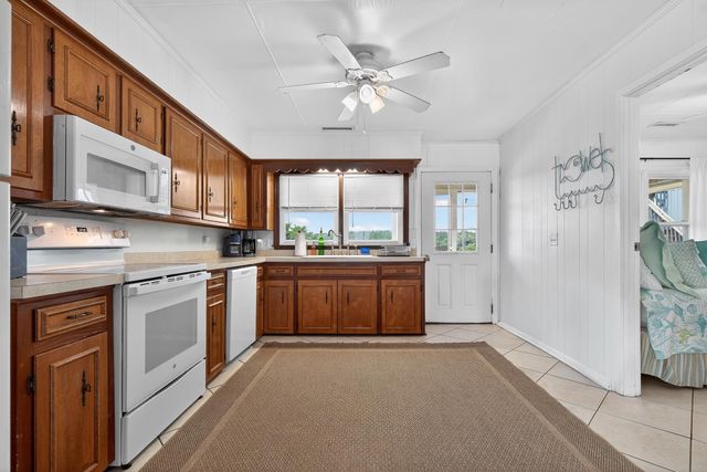 760 Springs Ave., Pawleys Island, SC 29585