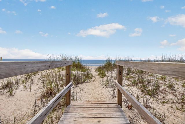 760 Springs Ave., Pawleys Island, SC 29585