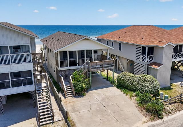 760 Springs Ave., Pawleys Island, SC 29585
