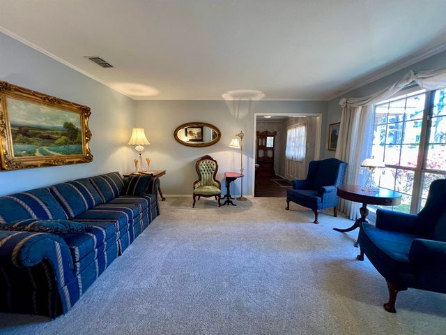 1809 Woodvine, Longview, TX 75604