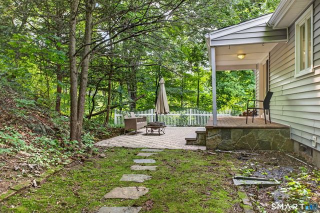 884 Indian Hill Road, Orange, CT 06477