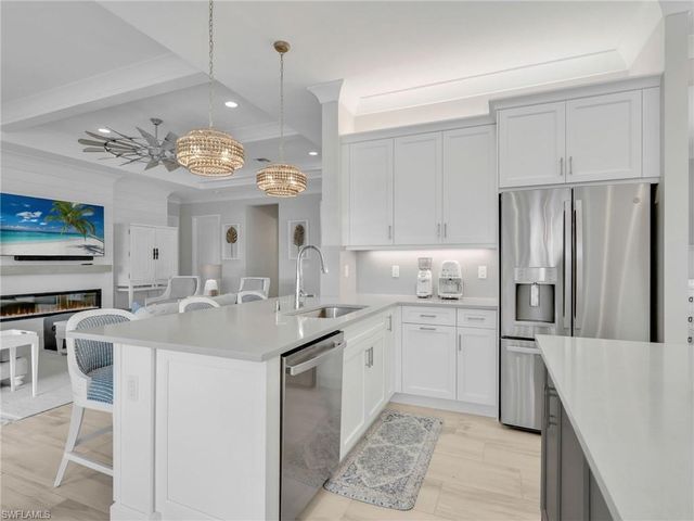 12056 Oleander AVE, Naples, FL 34120