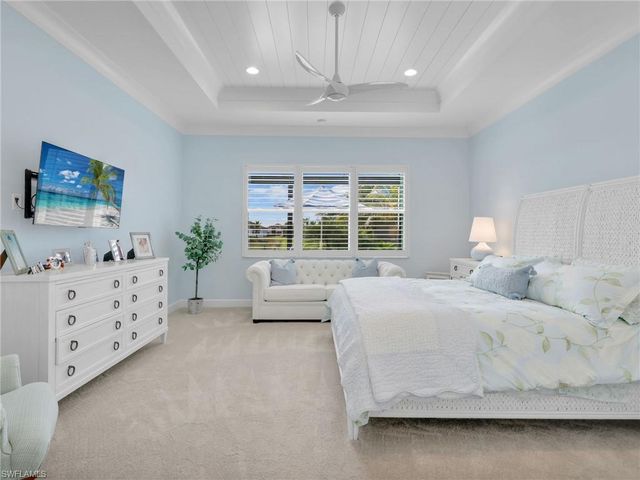 12056 Oleander AVE, Naples, FL 34120