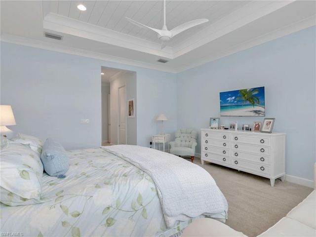 12056 Oleander AVE, Naples, FL 34120