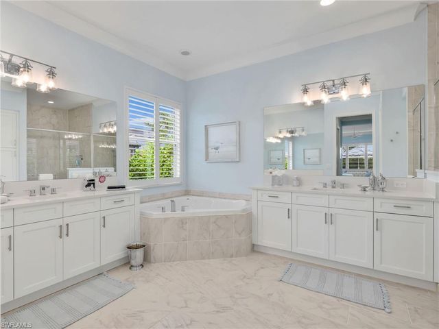 12056 Oleander AVE, Naples, FL 34120