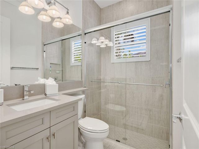 12056 Oleander AVE, Naples, FL 34120