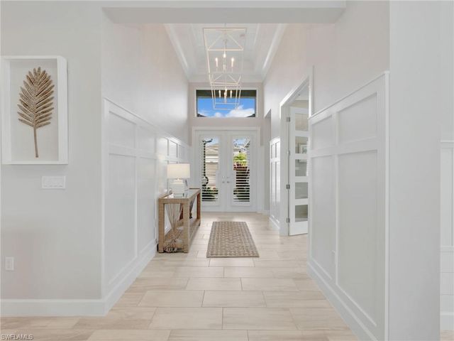 12056 Oleander AVE, Naples, FL 34120