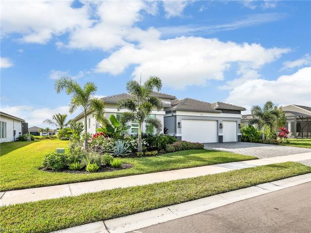 12056 Oleander AVE, Naples, FL 34120