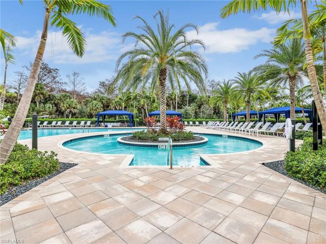 12056 Oleander AVE, Naples, FL 34120