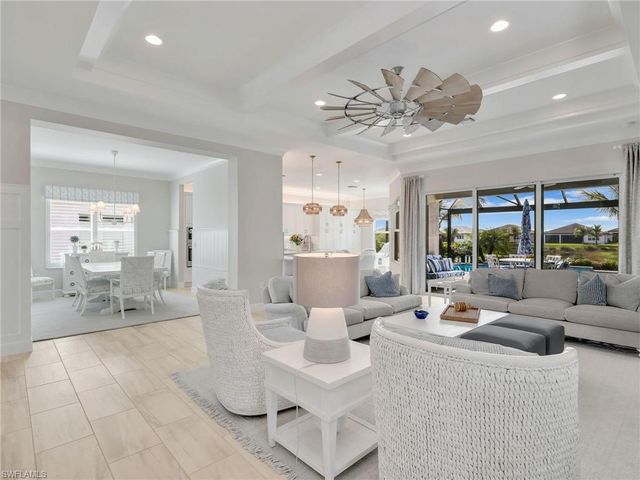 12056 Oleander AVE, Naples, FL 34120