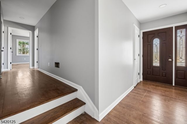 246 Fawn Rdg, Mountainside Boro, NJ 07092