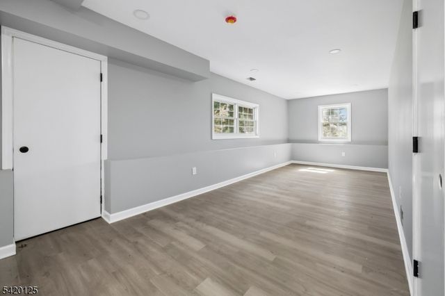 246 Fawn Rdg, Mountainside Boro, NJ 07092