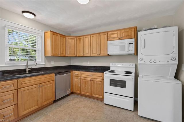 121 Lucas AVE, Norfolk, VA 23502