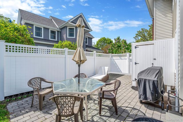 401 Wiggins Street, Greenport, NY 11944