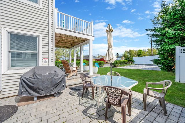 401 Wiggins Street, Greenport, NY 11944