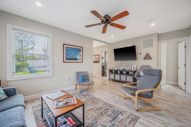 401 Wiggins Street, Greenport, NY 11944