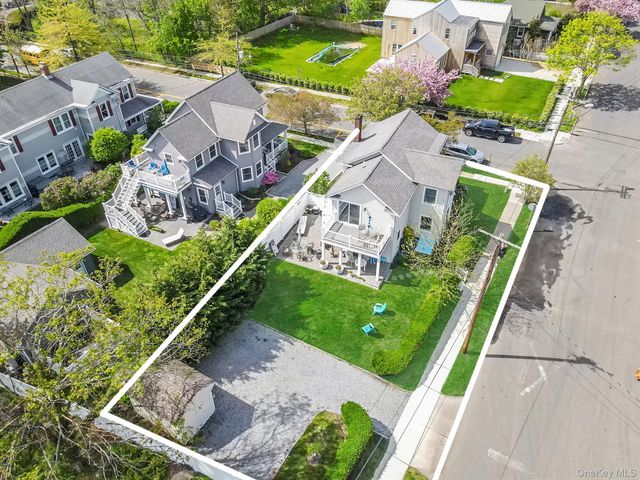 401 Wiggins Street, Greenport, NY 11944