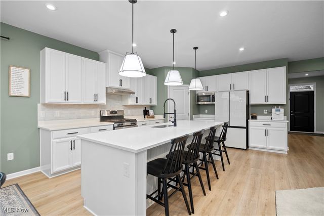 6163 Krystina Run, Lorain, OH 44053