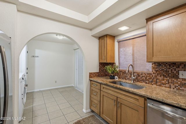 434 N Dodge Boulevard, Tucson, AZ 85716