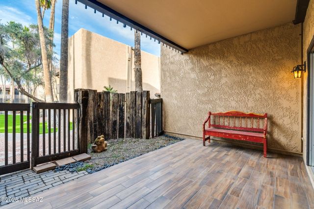 434 N Dodge Boulevard, Tucson, AZ 85716