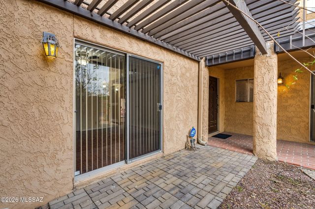 434 N Dodge Boulevard, Tucson, AZ 85716