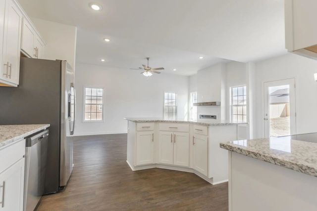 165 SUMMER ROSE LN, Somerville, TN 38068