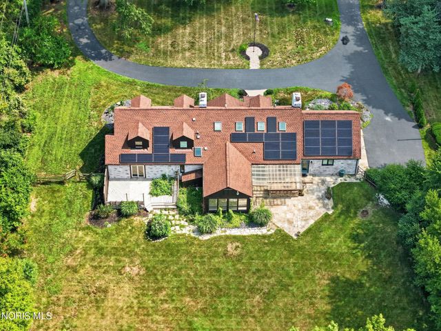 4545 Indian Road, Ottawa Hills, OH 43615