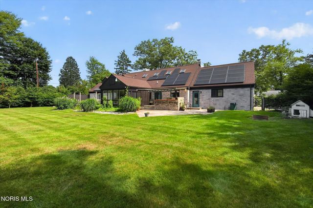 4545 Indian Road, Ottawa Hills, OH 43615