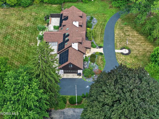 4545 Indian Road, Ottawa Hills, OH 43615