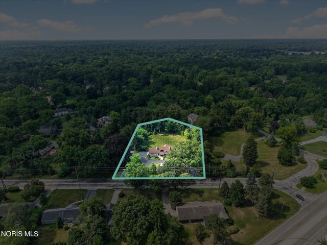 4545 Indian Road, Ottawa Hills, OH 43615