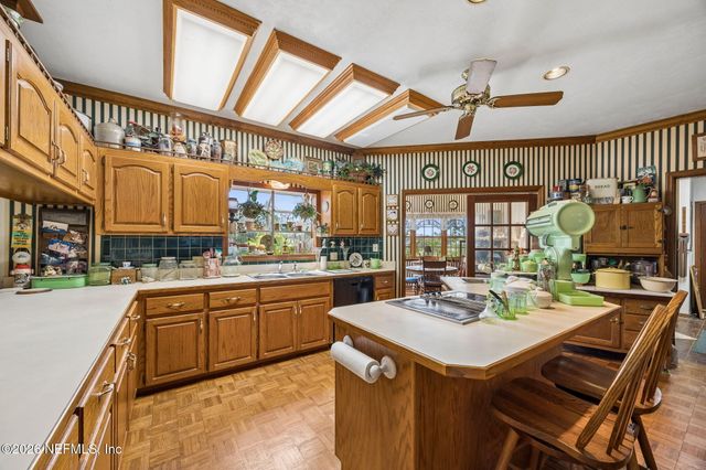 7430 SW COUNTY ROAD 18, Hampton, FL 32044