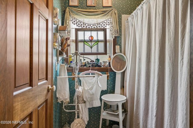 7430 SW COUNTY ROAD 18, Hampton, FL 32044
