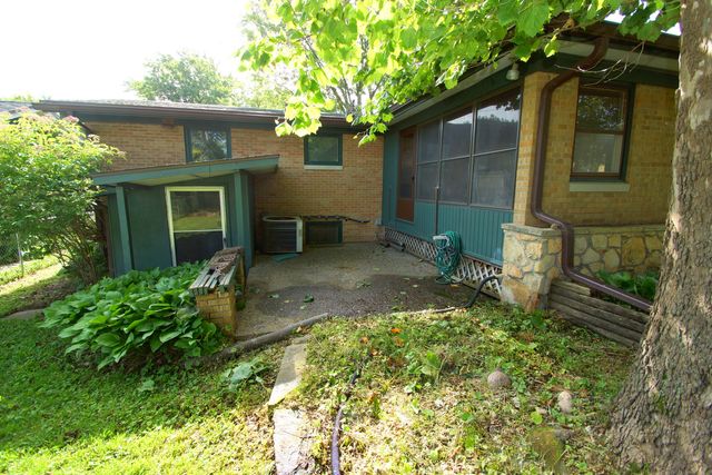 2838 KELLING Street, Davenport, IA 52804