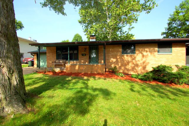 2838 KELLING Street, Davenport, IA 52804