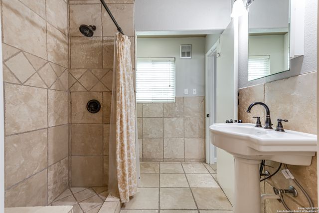 555 PATRICIA, San Antonio, TX 78216