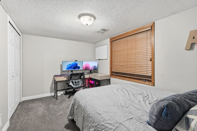 15716 Maple Island Court, Burnsville, MN 55306