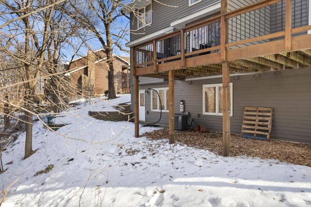 15716 Maple Island Court, Burnsville, MN 55306