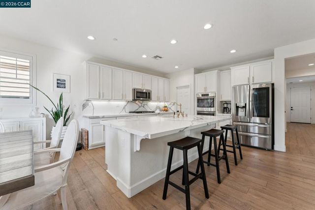 1226 1226 Sierra Trail Rd, Oakley, CA 94561