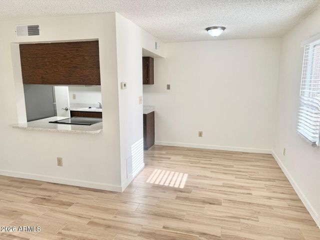 8029 N 32ND Lane, Phoenix, AZ 85051