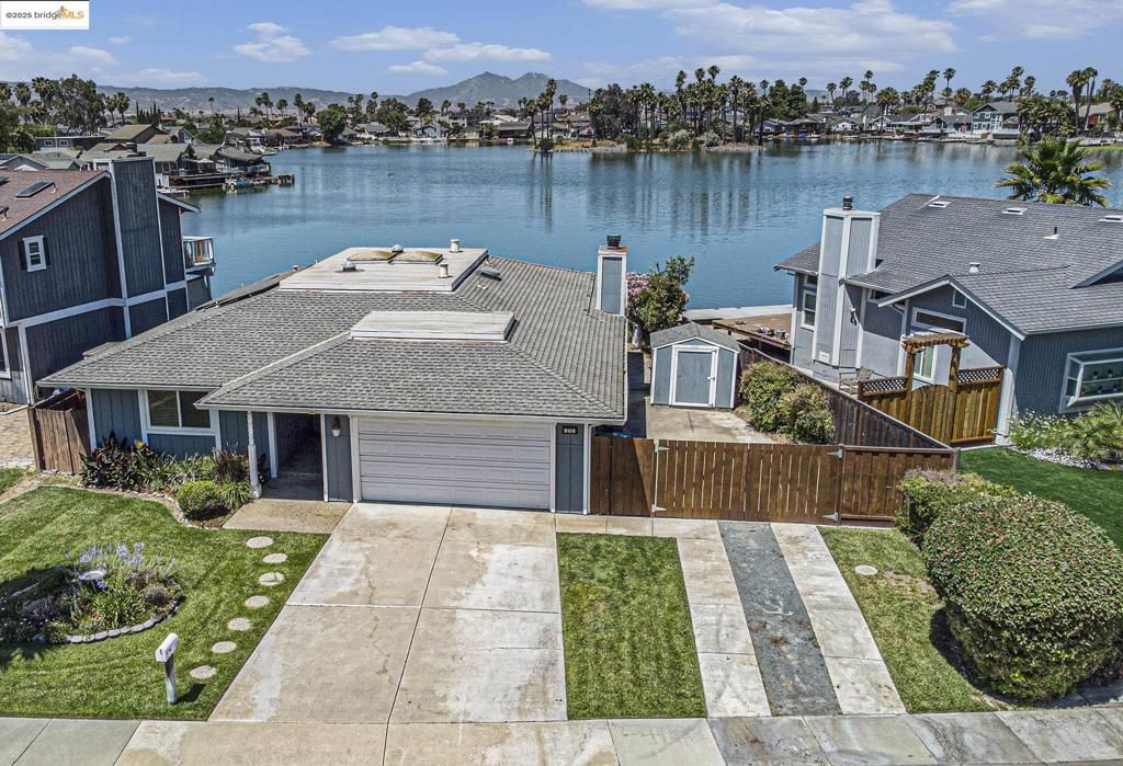 870 Willow Lake Rd, Discovery Bay, CA 94505