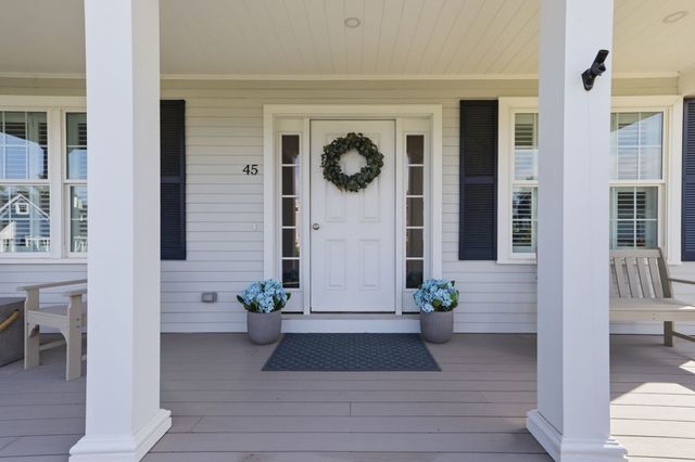 45 Cranberry Farm Rd, Plymouth, MA 02360