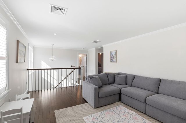 45 Cranberry Farm Rd, Plymouth, MA 02360